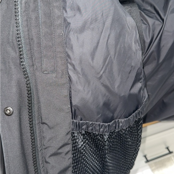 Canada Goose Womens Large Elmvale Parka in Black- Authentic - Picture 7 of 16